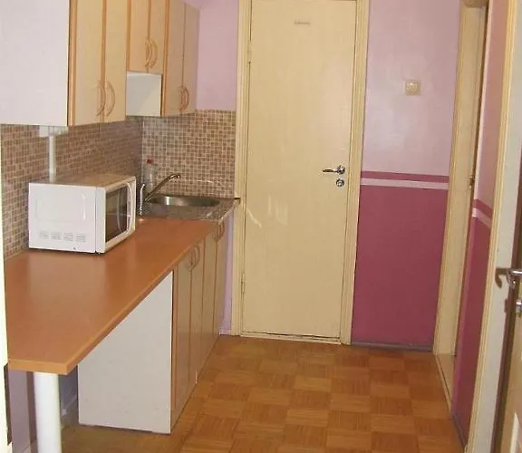 Economy Baltics - Uue Maailma 19 * Tallin