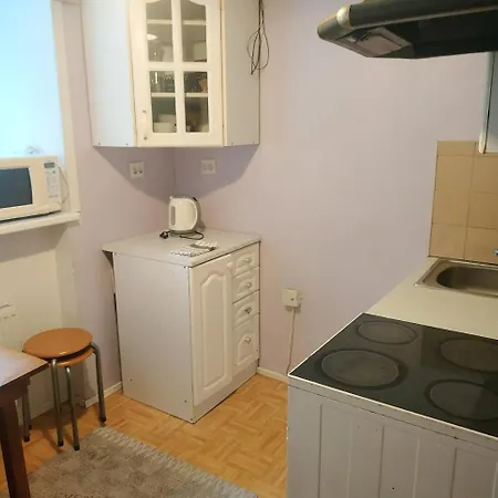 Economy Baltics - Uue Maailma 19 Apartamento Talin